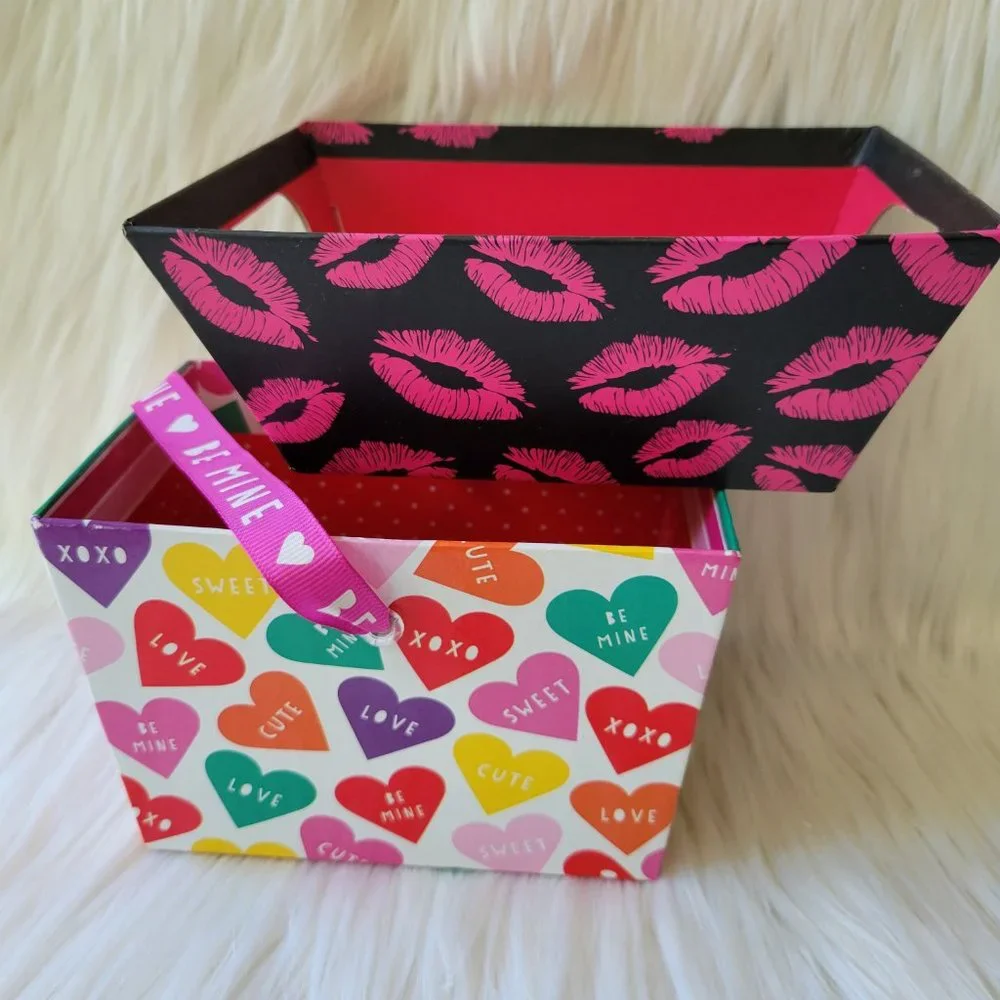 Valentine’s Day Themed Basket Set